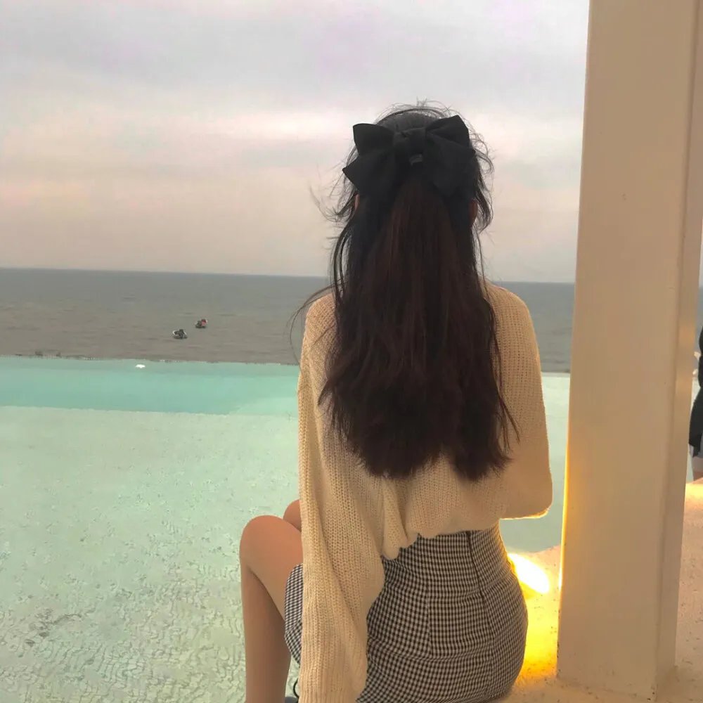 劳拉·马尔斯的眼睛
