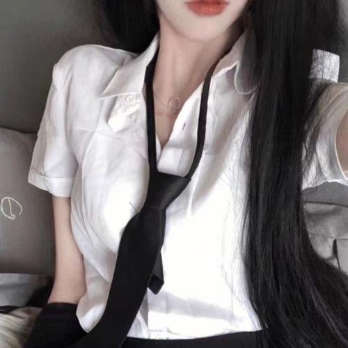 左轮手枪莉莉